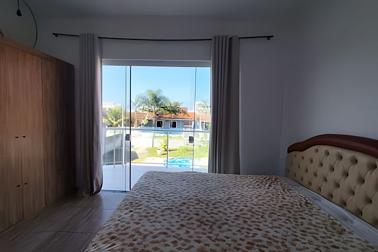 Triplex perto do Mar