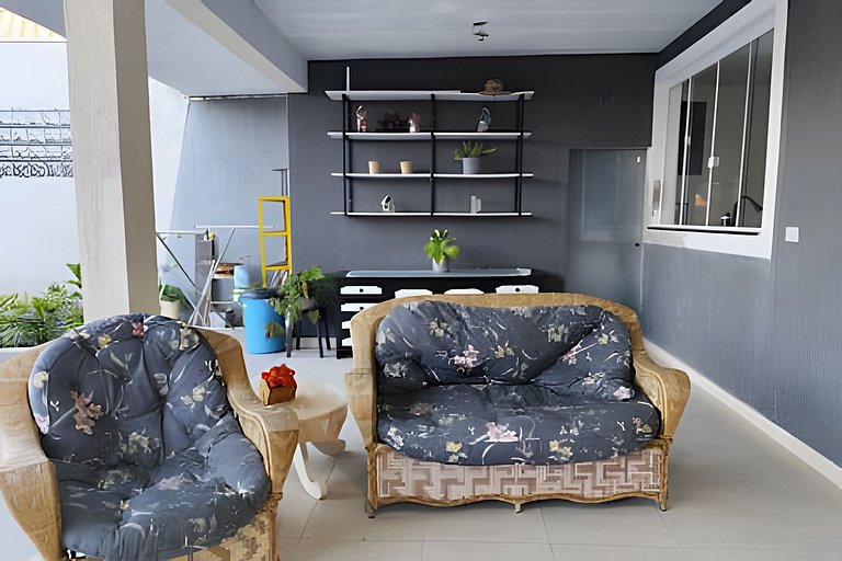 Triplex perto do Mar