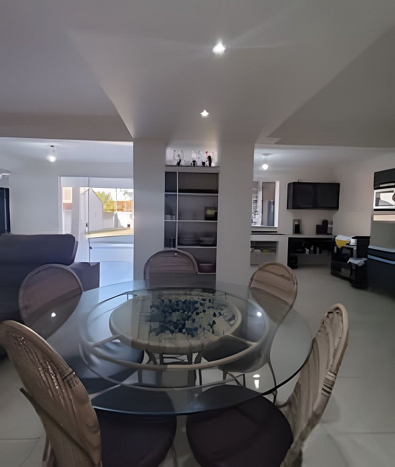 Triplex perto do Mar