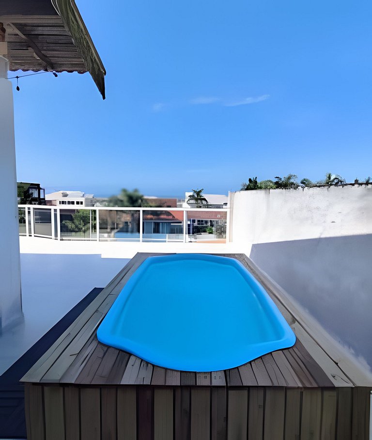 Triplex perto do Mar