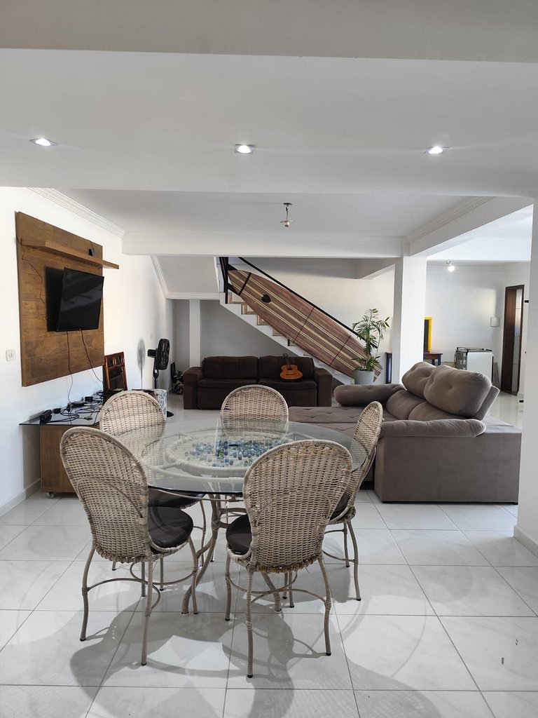 Triplex ao lado do Mar
